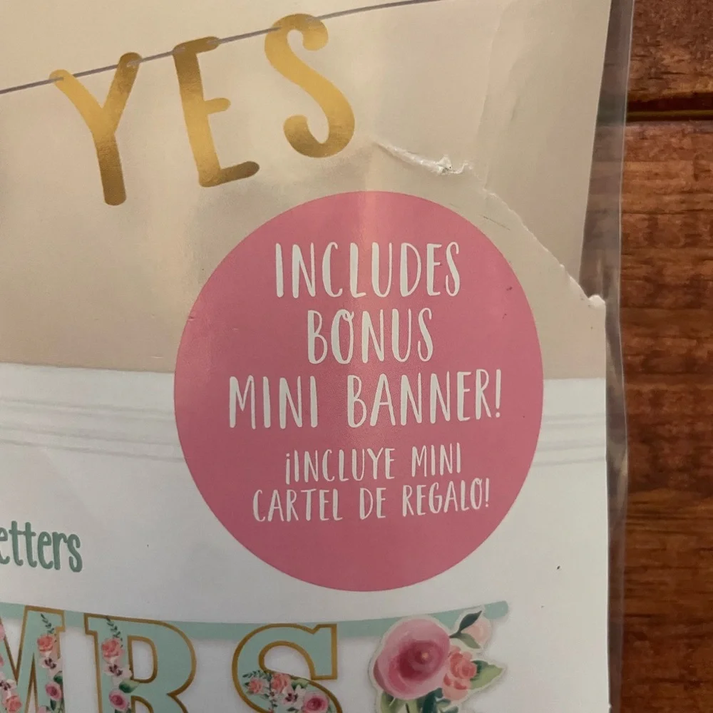 Amscan Floral 'Miss to Mrs' Jumbo Letter Banner Kit - Mint & Gold